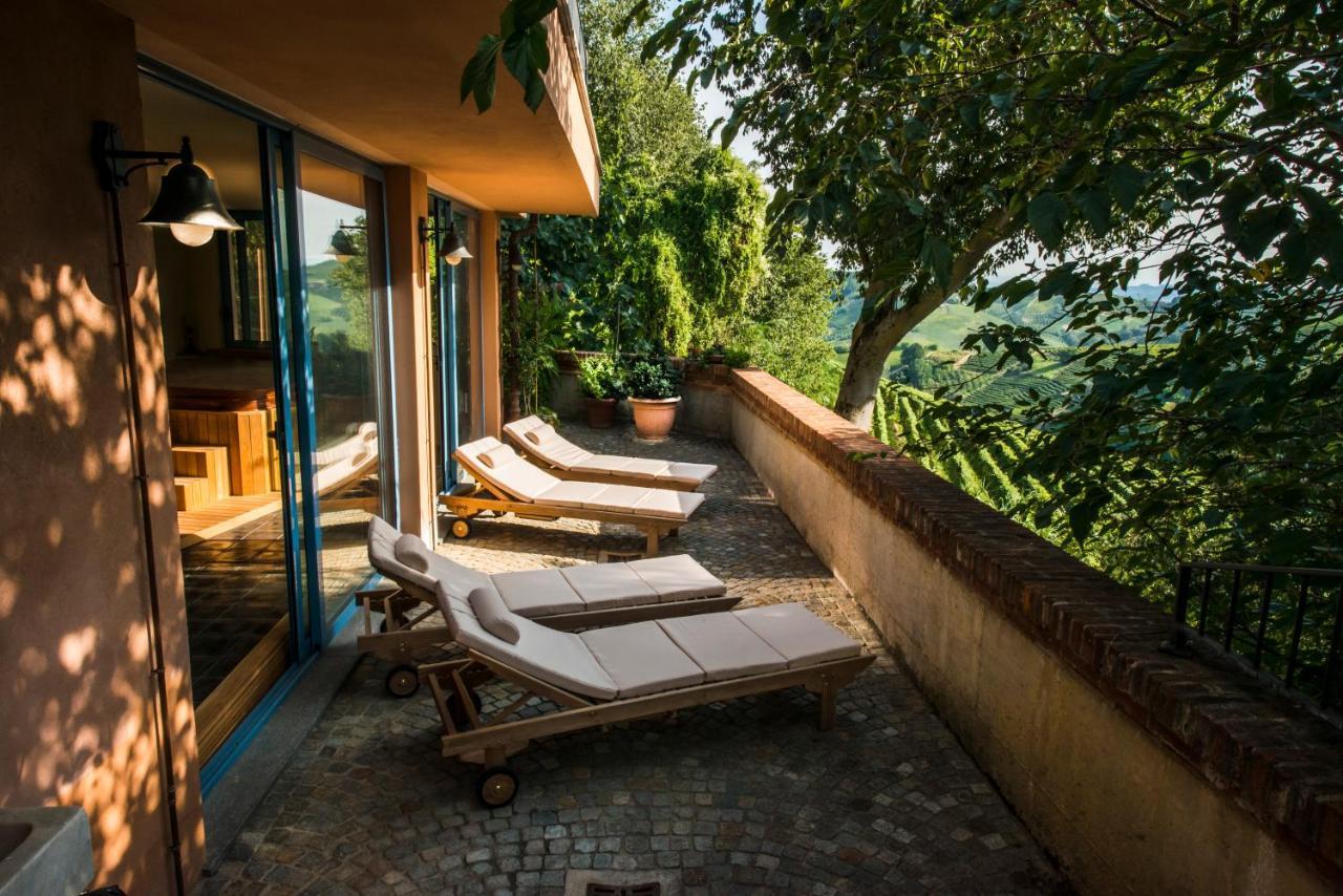 Albergo Ristorante Garibaldi Cisterna dʼAsti Buitenkant foto