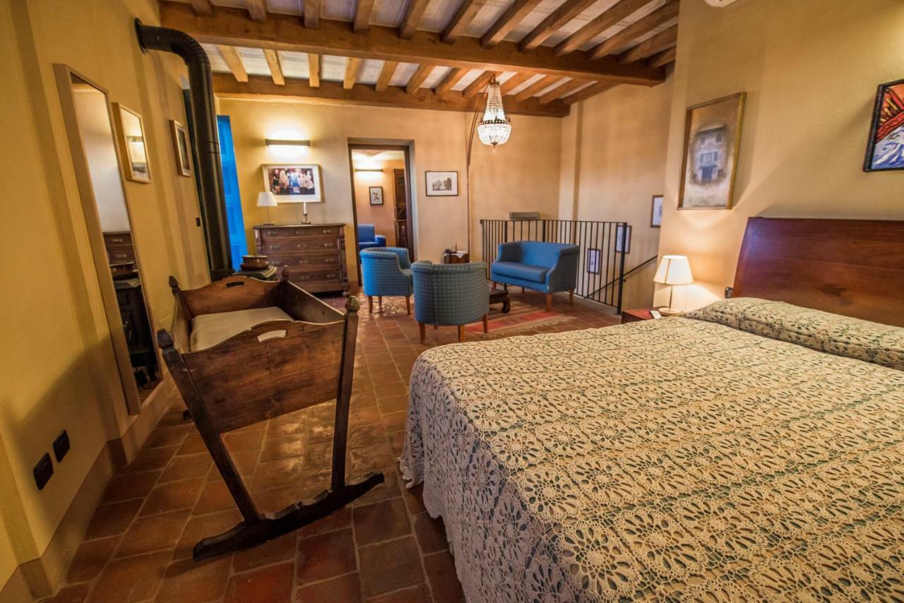 Albergo Ristorante Garibaldi Cisterna dʼAsti Buitenkant foto