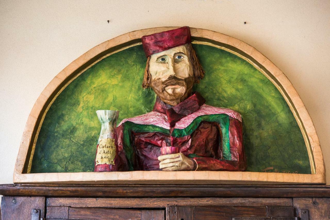 Albergo Ristorante Garibaldi Cisterna dʼAsti Buitenkant foto