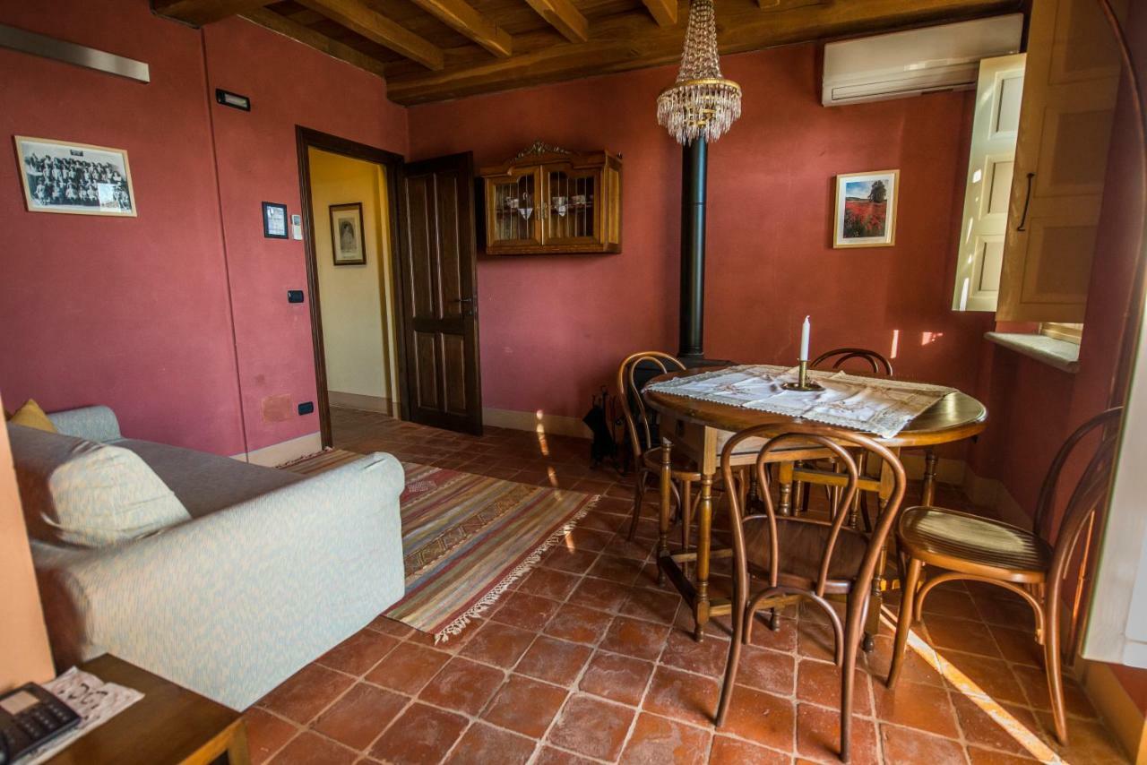 Albergo Ristorante Garibaldi Cisterna dʼAsti Buitenkant foto