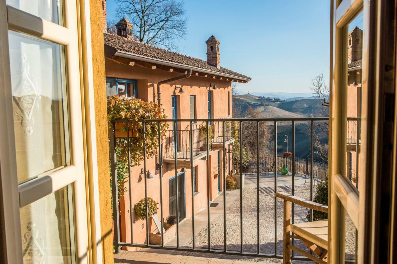 Albergo Ristorante Garibaldi Cisterna dʼAsti Buitenkant foto