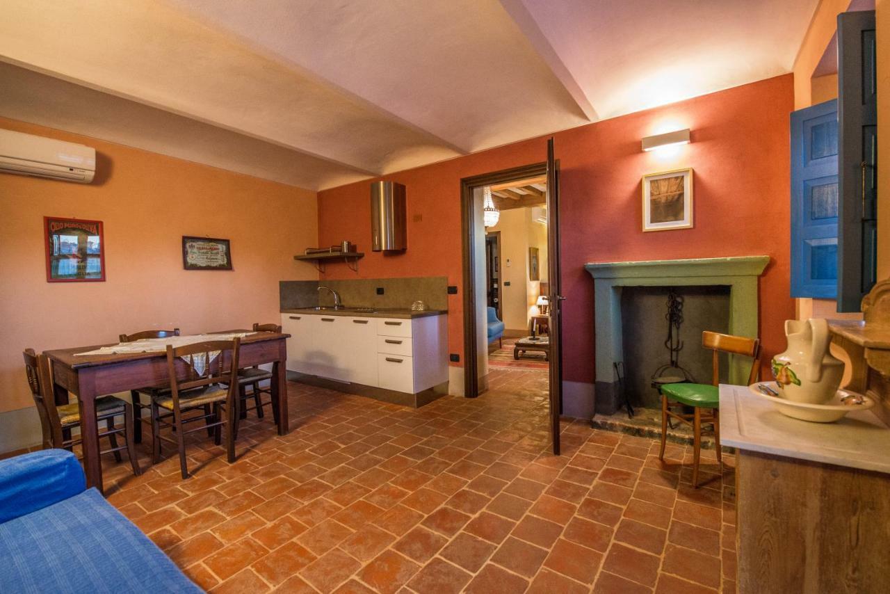 Albergo Ristorante Garibaldi Cisterna dʼAsti Buitenkant foto