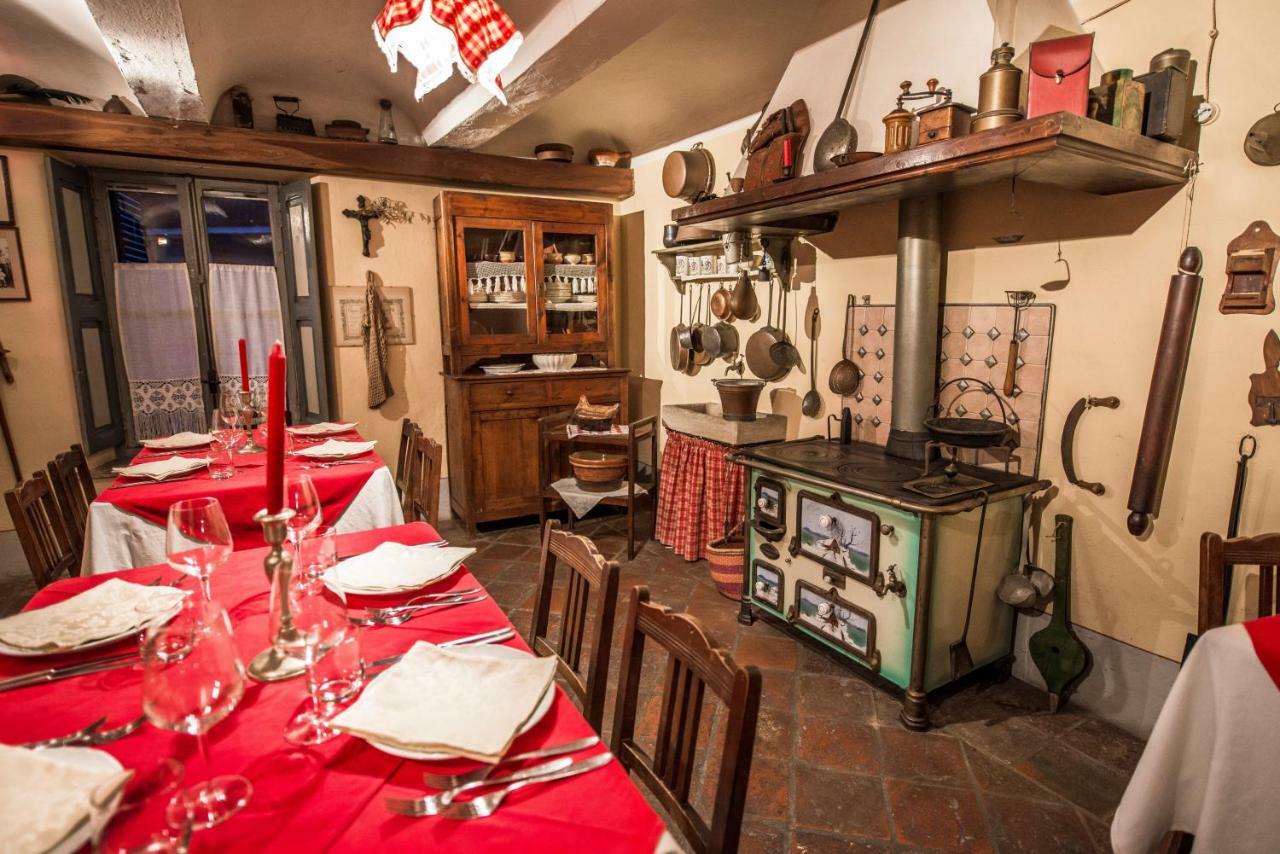 Albergo Ristorante Garibaldi Cisterna dʼAsti Buitenkant foto